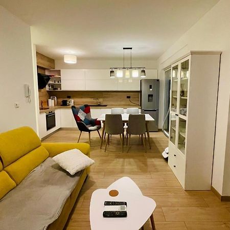 Alida Valli Apartment Kaštela 外观 照片