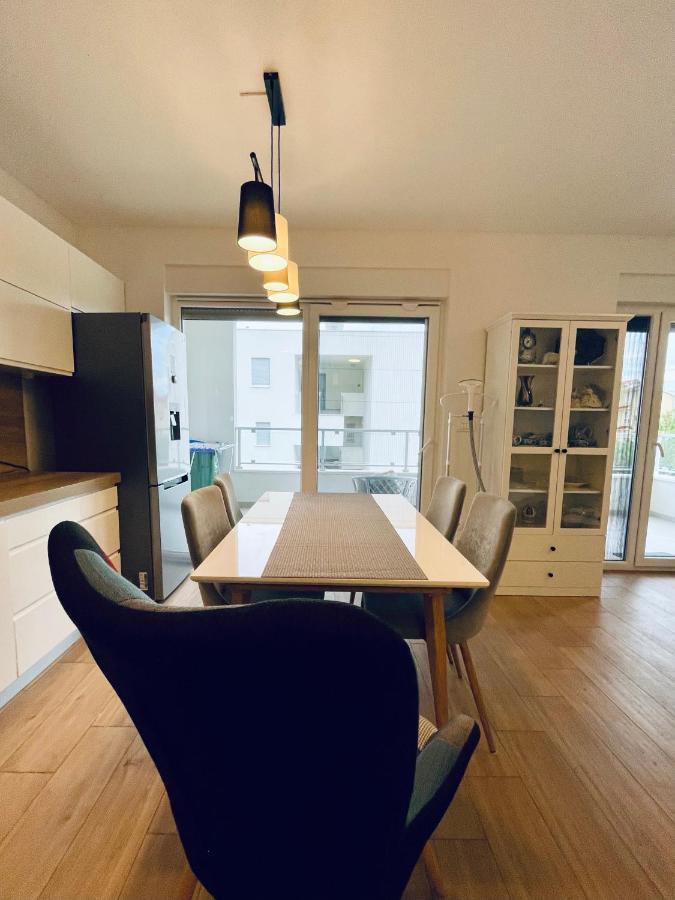 Alida Valli Apartment Kaštela 外观 照片