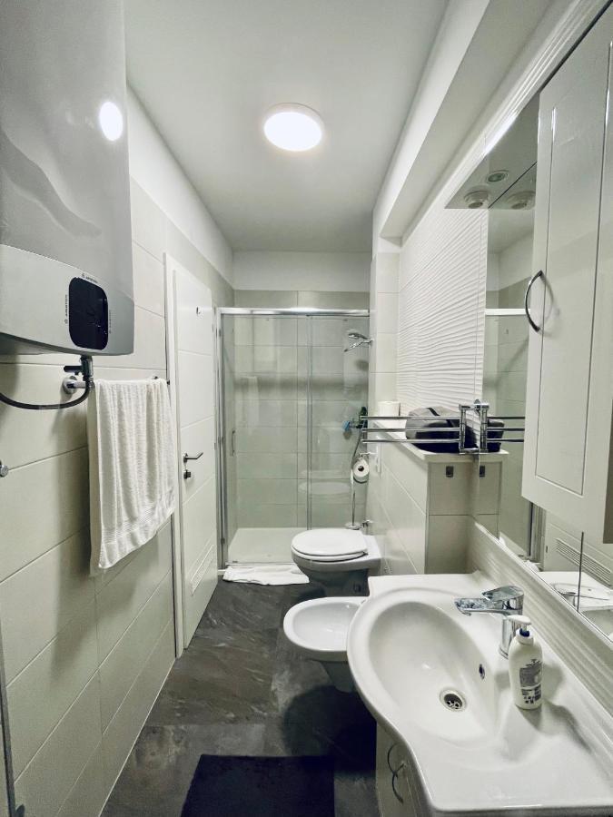Alida Valli Apartment Kaštela 外观 照片