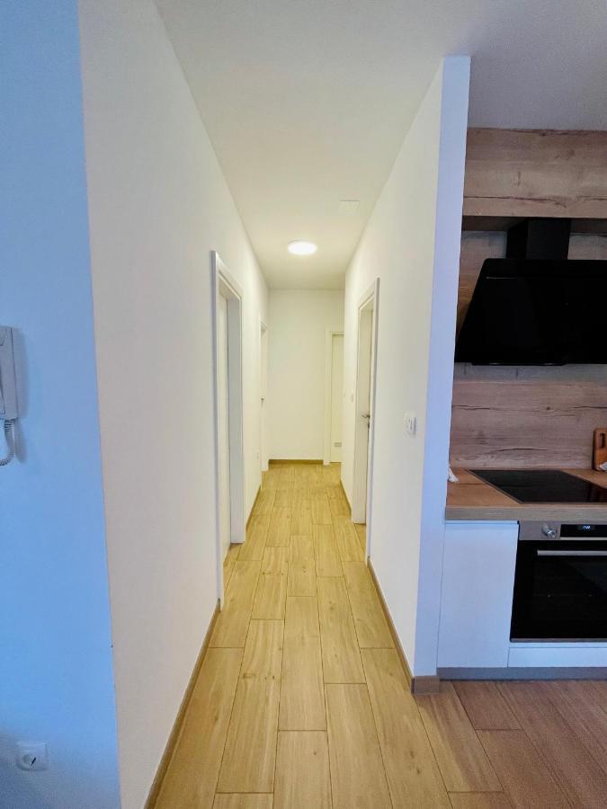 Alida Valli Apartment Kaštela 外观 照片